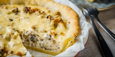 Французская классика: киш с курицей и грибами