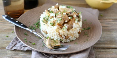 С пармезаном и вином: тонкости приготовления классического итальянского ризотто