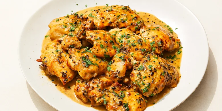 Курка в соусі на чорному перці: соковита альтернатива стейку