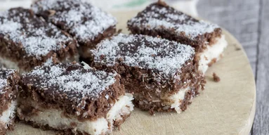 Кокосово-шоколадна насолода: рецепт дивовижного пляцка до будь-якої нагоди