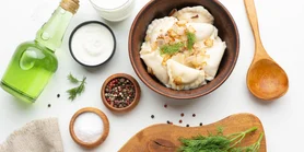 Просто и вкусно: вареники с квашеной капустой и грибами