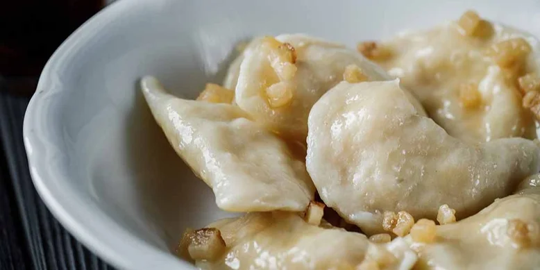 Вареники з картоплею та бринзою: на будь-який привід ідеальні