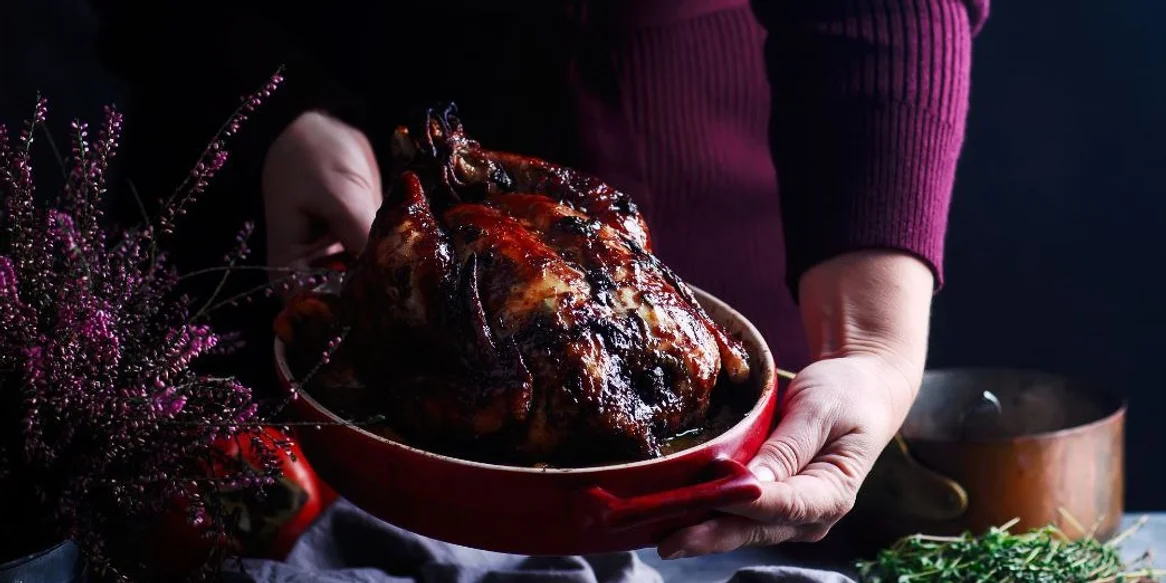 Соковита курка з хурмою: поєднання солодкого й ароматного