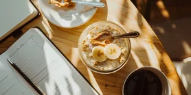 Овсянка с арахисовым маслом и бананом: завтрак для заряда бодрости на весь день