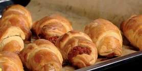 Круасани за рецептом кулінарного експерта: інтригує ковбасний крем