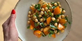 Бенкет за лічені хвилини: поживний салат з нуту від нутріціолога - повноцінний перекус для напруженого дня