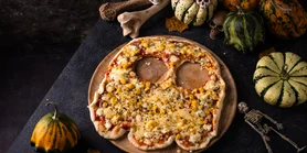 Призрак на Хэллоуин: рецепт пиццы с кукурузой на ужасающе вкусный праздник