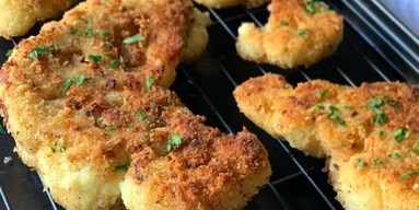 Шницель на ужин: рецепт капусты по-киевски с золотой корочкой