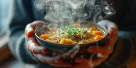 Насыщает и согревает: кокосовый суп-карри с нутом и тыквой