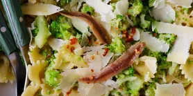 Паста с брокколи и анчоусами: совершенно простой рецепт от фуд-блогера