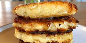 Американские сырники: рецепт творожных панкейков с кленовым сиропом