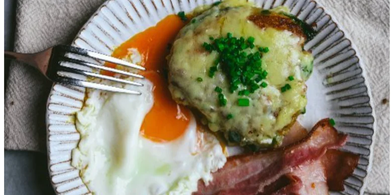 Боксти: рецепт ирландских драников с сыром и савойской капустой