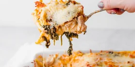 Лазанья Альфредо: рецепт итальянской запеканки со шпинатом, грибами и сливочным соусом