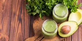 Салатная заправка Зеленая богиня: здоровая альтернатива привычным соусам
