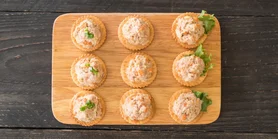 Закуска на миллион. Бутерброды с лососем и плавленым сыром