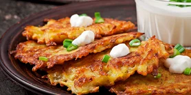 Еще более сливочные: деруны с творогом - вкуснее, чем в детстве