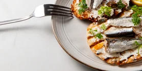 Сардини, засолені як оселедець: найсвіжіша риба власноруч