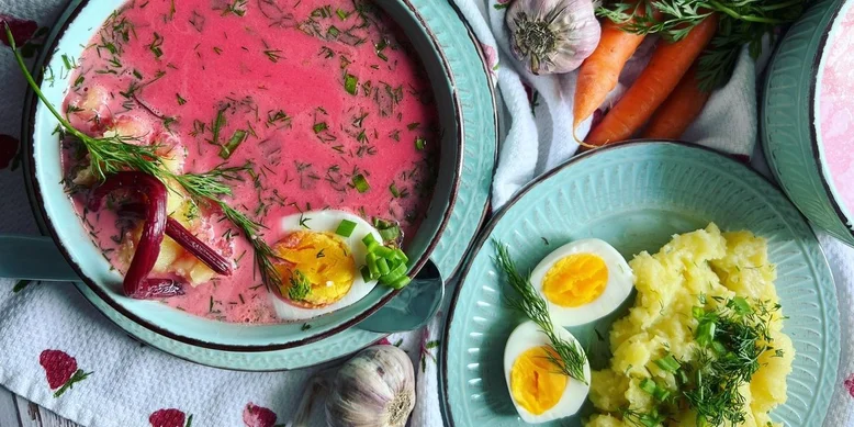 Красный борщ, забеленный сливками и с картофельным пюре - Рецепт по-польски