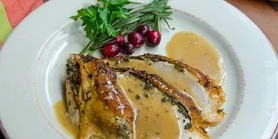 Рецепт тушкованої індички з журавлиною: до Різдва і не тільки