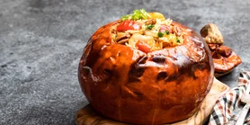 Куриное рагу в тыкве: рецепт особенного праздничного блюда