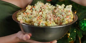 Рецепт оливье: изысканная версия с грушей и ветчиной