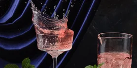 Малиновий спалах: яскравий коктейль для новорічного настрою