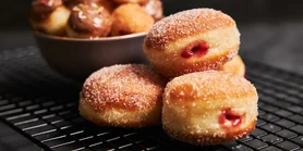 Празднуем Хануку. Традиционные пончики суфганиёт