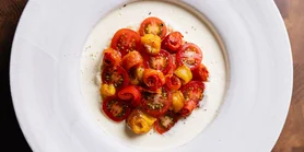 Подайте по-новому: рецепт пшоняної каши із вершками та томатами чері