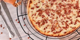 Как пицца, только эльзасская. Фламмкухен на хрустящем тесте - идеально к Рислингу