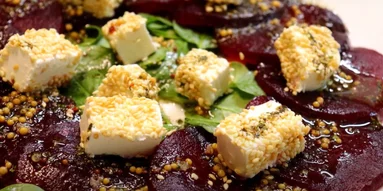 Свекольный а-ля Капрезе с интересной заправкой - отличное блюдо на Новый год