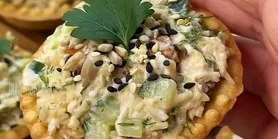 Закусочний салат в тарталетках до святкового столу: готуємося до Нового року