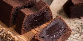 Шоколадна терапія: рецепт кексу фондан з рідкою серединкою