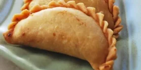 Жареные пельмени со сладким арахисом: традиционно к Китайскому Новому году