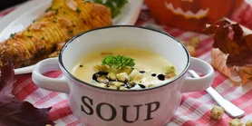 Идеальное сочетание нежности и вкуса: рецепт густого сливочного супа с морским акцентом