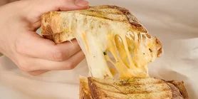 Лучшее сочетание: рецепт идеальных сырных тостов от Джейми Оливера