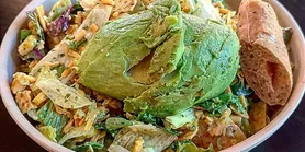 Каліфорнійський зелений салат: свіжість і користь у кожному шматочку