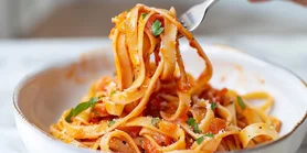 Рецепт пасты фетучини Альфредо с нотами Азии