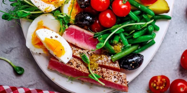 Рецепт салата Нисуаз из свежего тунца